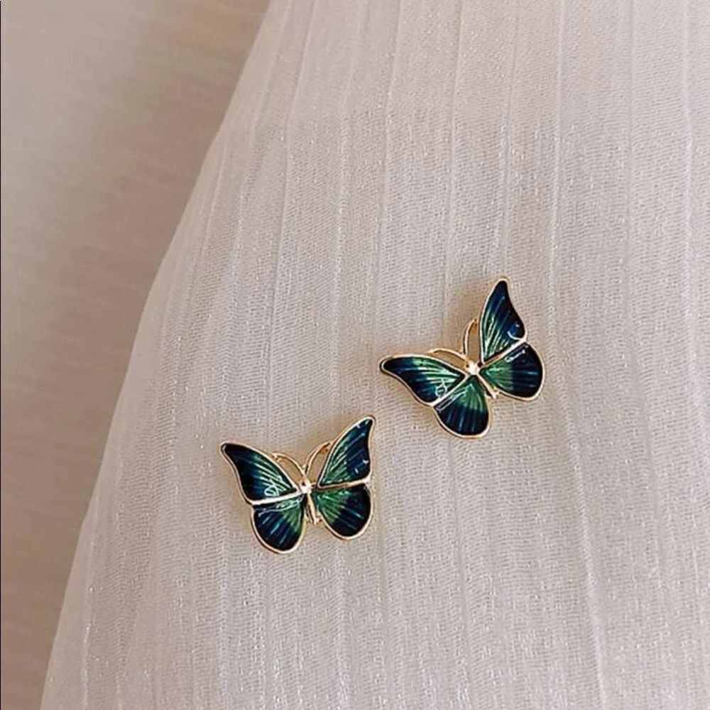 5/$25 BUTTERFLY 🦋 STUDS
